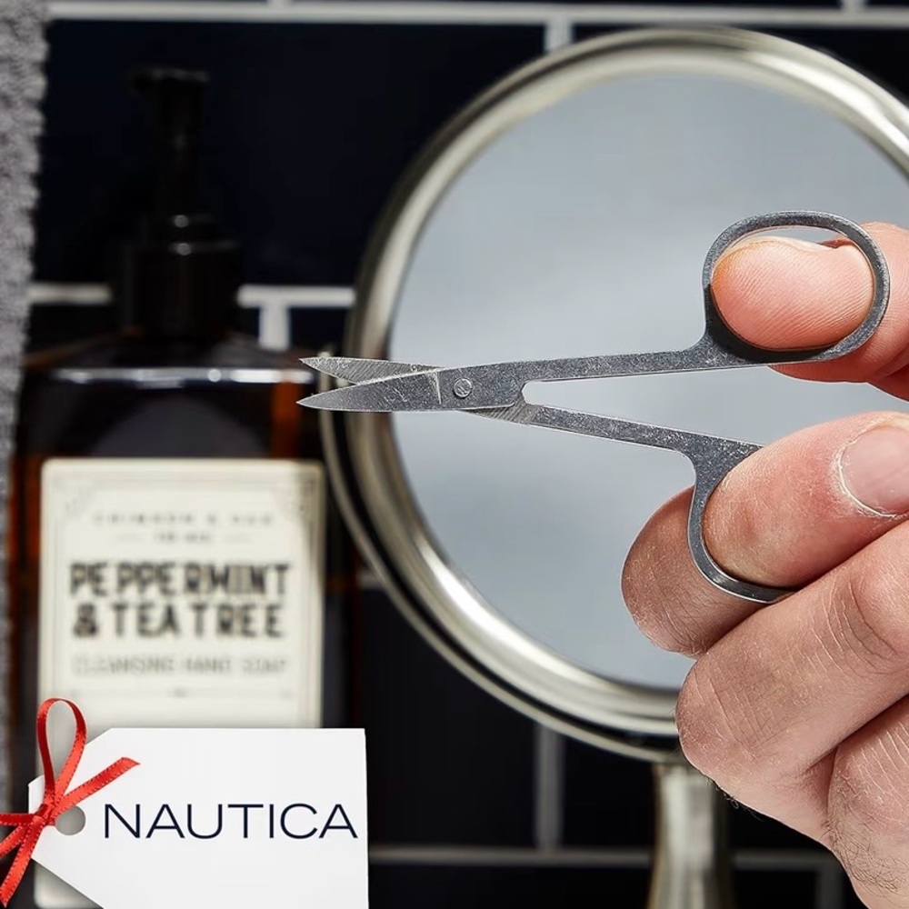 2 Pk NAUTICA Nail Care Grooming Kit for Men – 4 pc Set in a Christmas Stocking - Picture 4 of 11
